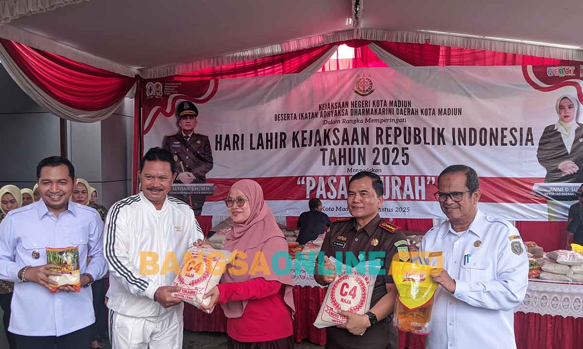 HUT ke-80, Kejari Kota Madiun Gelar Pasar Murah untuk Masyarakat