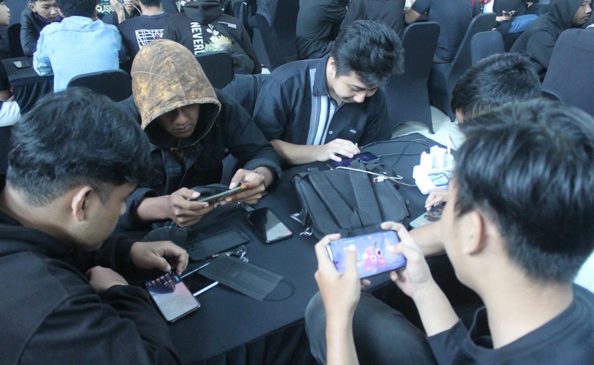 Ribuan Peserta dari Berbagai Daerah Ikuti Bupati Kediri Esports Tournament