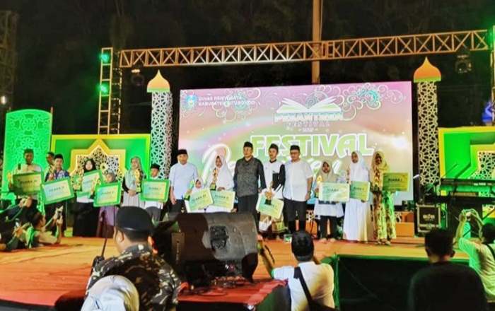Festival Santri yang diselenggarakan di depan Pendopo Kabupaten Situbondo.