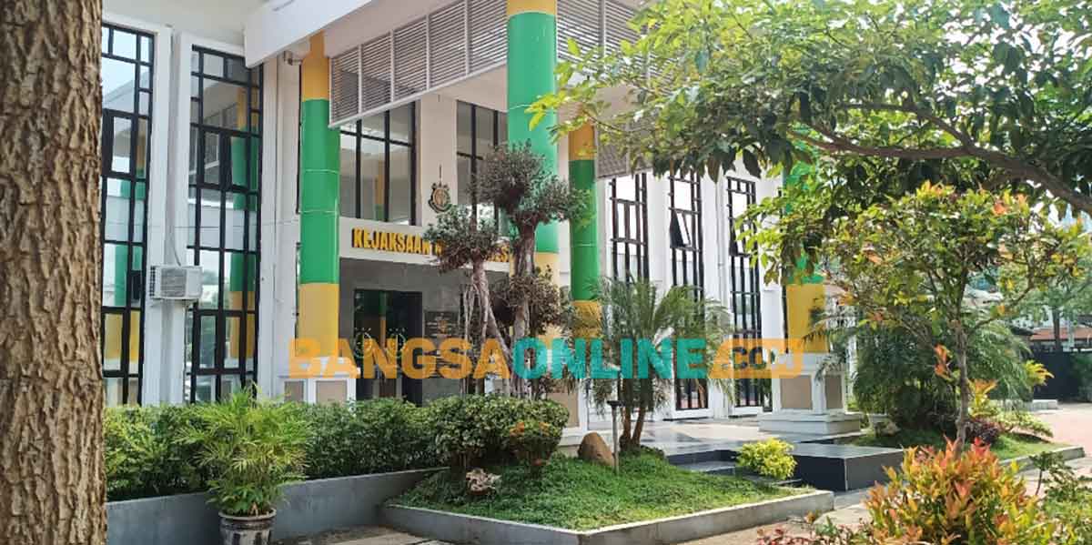 Kantor Kejari Gresik. Foto: SYUHUD/BANGSAONLINE