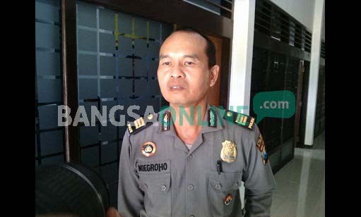 Kasubbag Humas Polres Bojonegoro, AKP Nugroho Basuki. foto: eki nurhadi/ BANGSAONLINE