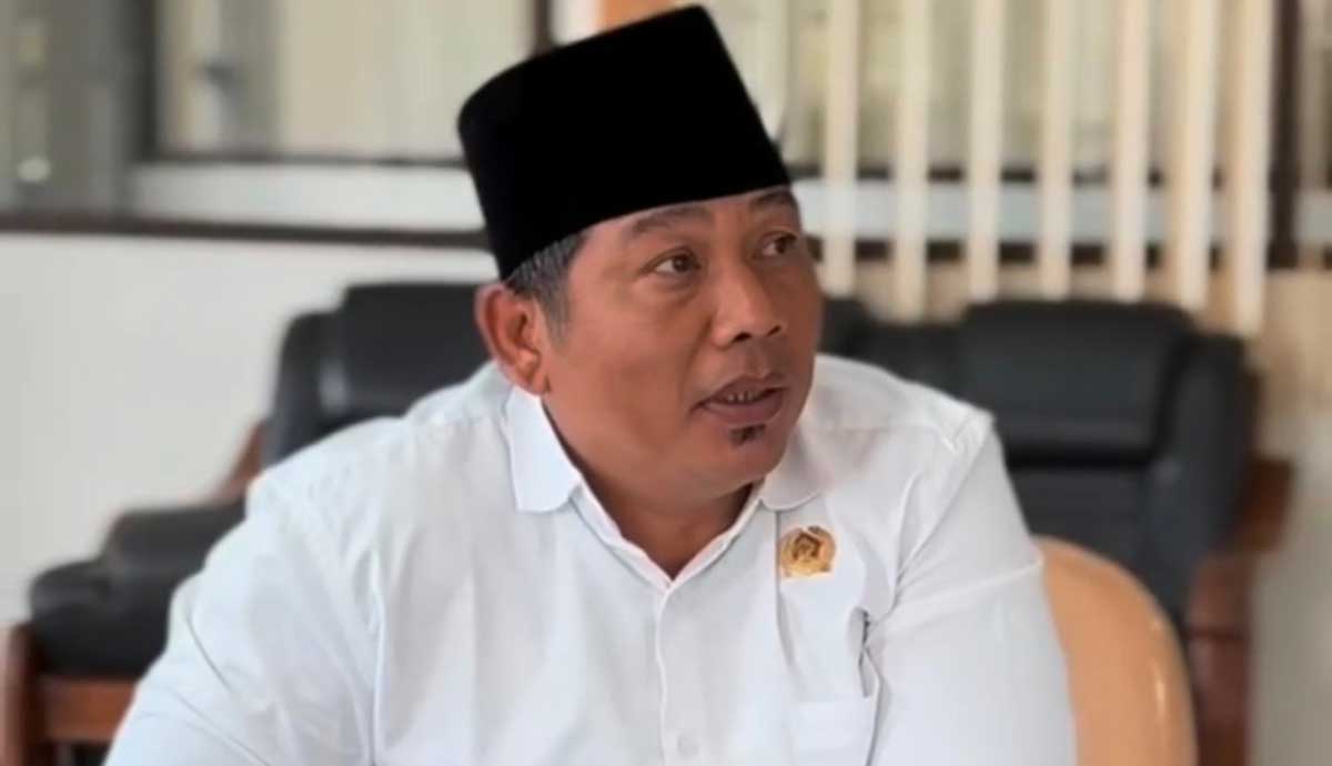 Anggota Pansus LKPJ DPRD Kabupaten Blitar, Stack Poncogati.
