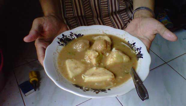 Tampilan rujak bakso. foto: repro tempo