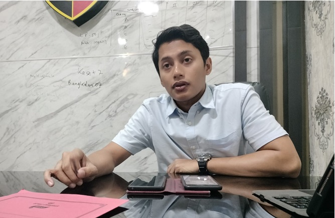 Kasatreskrim Polres Bangkalan AKP Bangkit Dananjaya saat ditemui di Mapolres Bangkalan, Jumat (13/1/2023). Foto: MUZAMMIL/ BANGSAONLINE.com