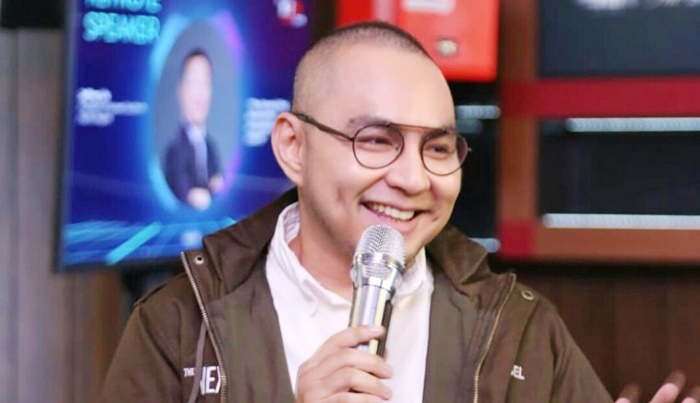 SVP-Head of Corporate Communications Indosat Ooredoo Hutchison (IOH), Steve Saerang.
