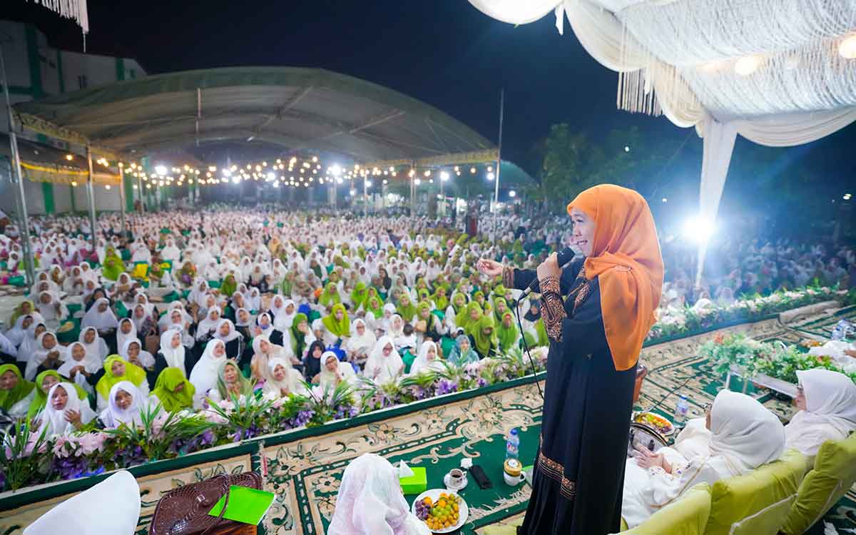 Ngalap Berkah Lewat Sholawatan di Bangkalan, Khofifah Ajak Warga Tak Golput