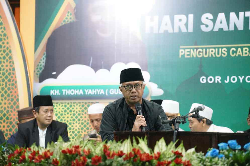 Gus Qowim saat menyampaikan sambutannya di acara penutupan HSN 2025 Kota Kediri. (Ist)