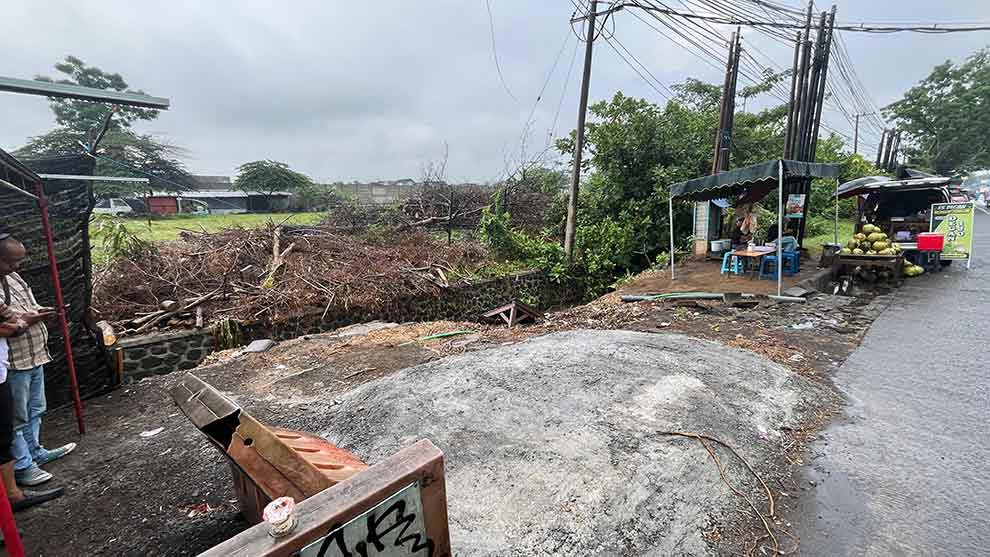 Lokasi pohon beringin berusia puluhan tahun tumbuh, kini rata dengan tanah.