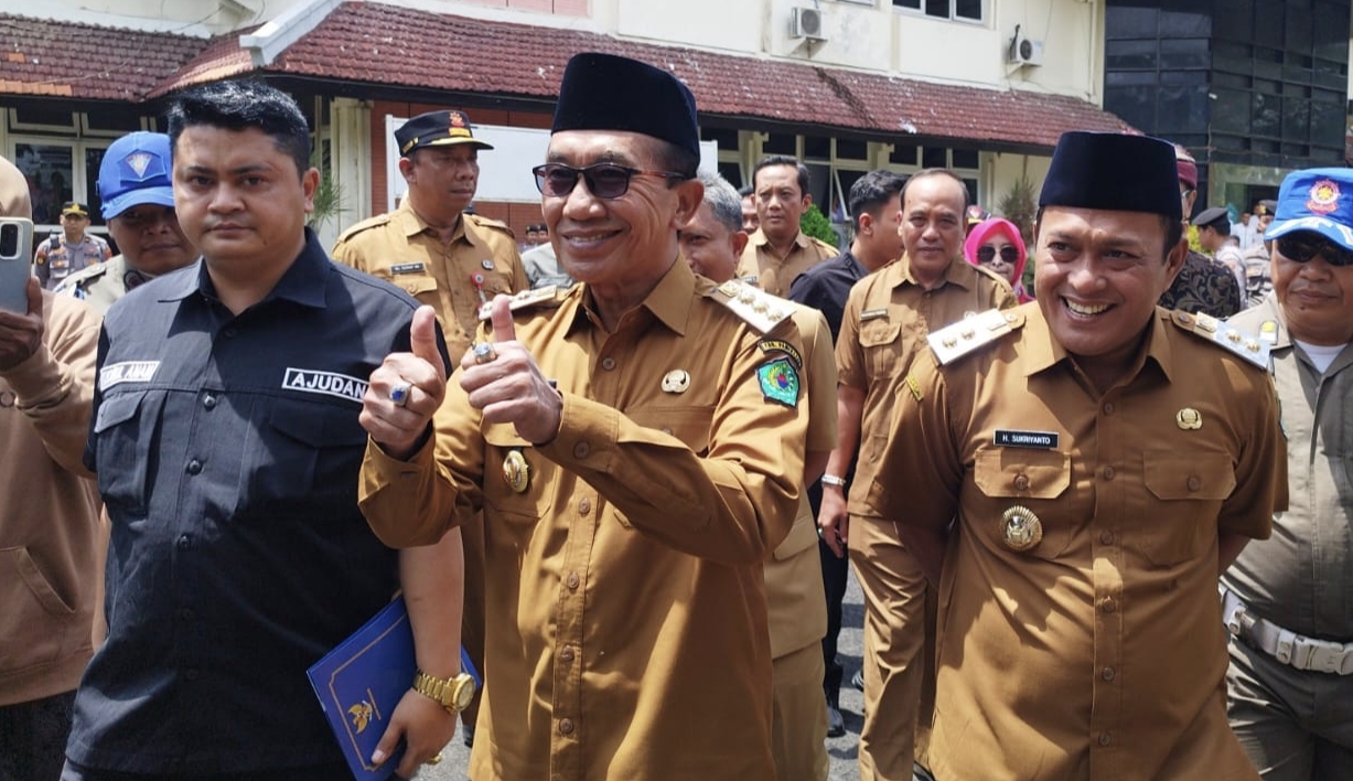 Bupati Pamekasan Kholilurrahman dan Wabup Sukriyanto