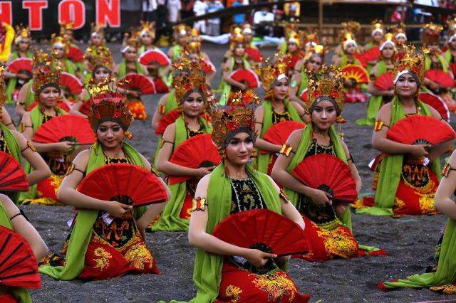 tari gandrung