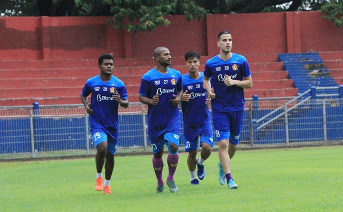 Pemain Persik saat berlatih. foto: ist