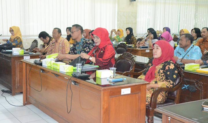 RAKOR: Para humas OPD mengikuti Rakor Bakohumas se-Kabupaten Sidoarjo, Kamis (25/7). foto: ist