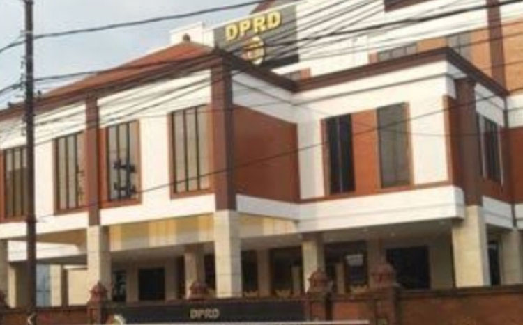Gedung Baru DPRD Kabupaten Mojokerto. (foto: ist)