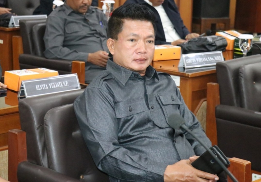 Ketua DPD Golkar Kabupaten Gresik, Wongso Negoro.