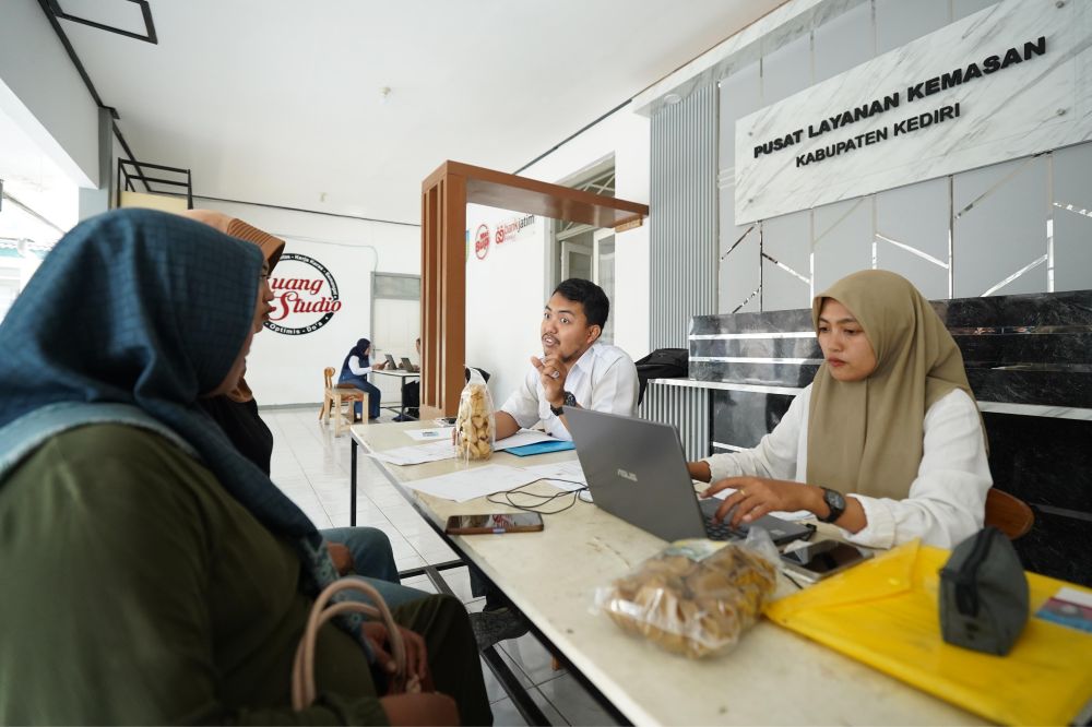 Bupati Kediri Alokasikan Bantuan Modal Bagi 5.446 UMKM di 2025