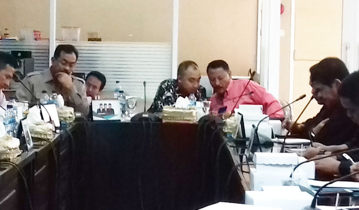 Rapat Dengar Pendapat (RDP) Komisi II DPRD Kota Probolinggo bersama sejumlah OPD membahas relokasi Pasar Baru.