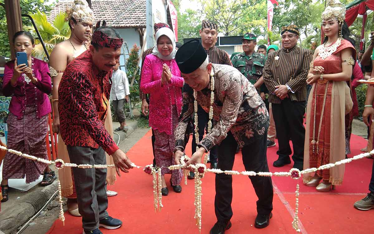 Kenalkan Sejarah Nganjuk, Pameran Kontemporer Digelar | BANGSAONLINE ...