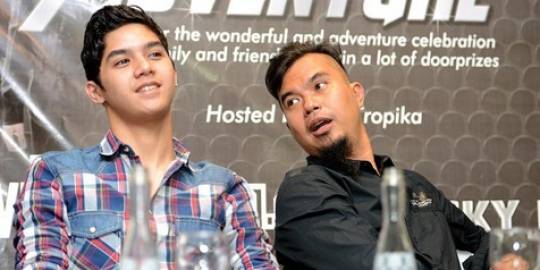 Ahmad Dhani bersama Al, anaknya. Foto: merdeka.com