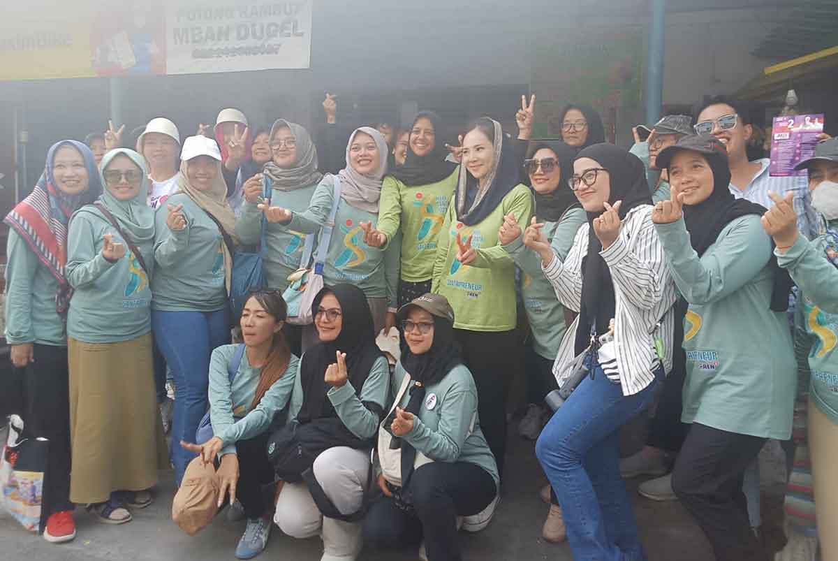 Sapa Warga Pakunden di Hari Santri Nasional 2024, Bunda Fey Gelorakan Semangat Santripreneur