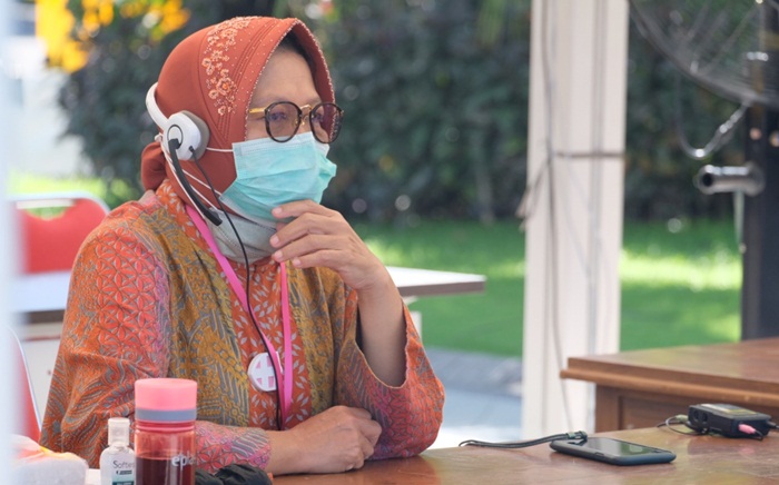 Gelar Audiensi dengan RT-RW, Risma: Ketua RT-RW di Surabaya itu Top!