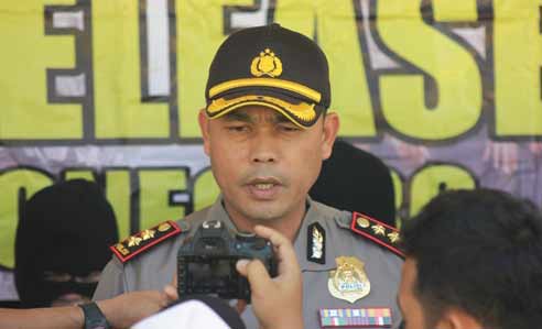 Kapolres Bojonegoro, AKBP Hendri Fiuser. (foto: eky nurhadi/BANGSAONLINE)