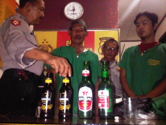 ?Mariono dan Irawan Hadiyono, bapak dan anak yang 