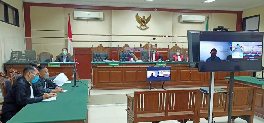 Suasana saat pembacaan putusan Bupati Nganjuk, Novi Rahman Hidayat, yang dinyatakan bersalah.