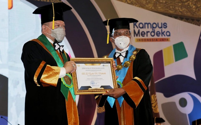 LaNyalla saat hadiri Dies Natalis Unesa ke-56.