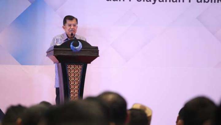 ?Wakil Presiden Republik Indonesia Jusuf Kalla saat memberikan arahan dalam acara penyerahan Hasil Evaluasi SPBE tahun 2018 di Jakarta, Kamis (28/3).