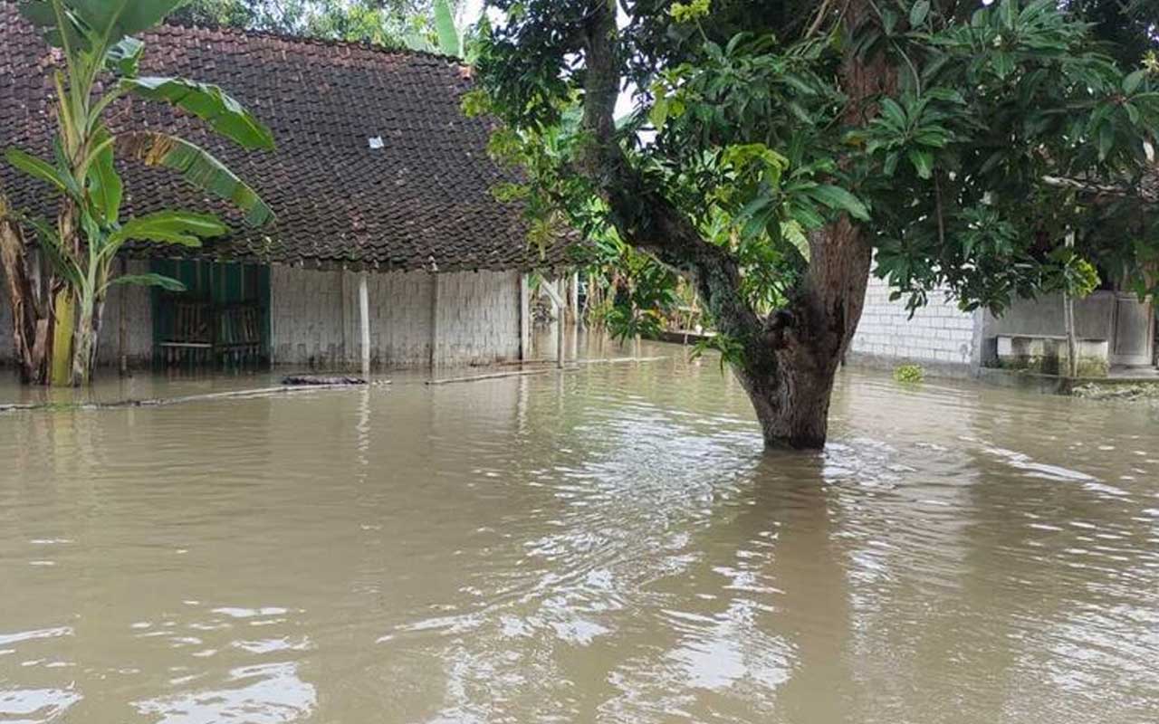 18 Desa Di Tuban Terendam Banjir, BPBD Siagakan Petugas Dan Perahu Karet