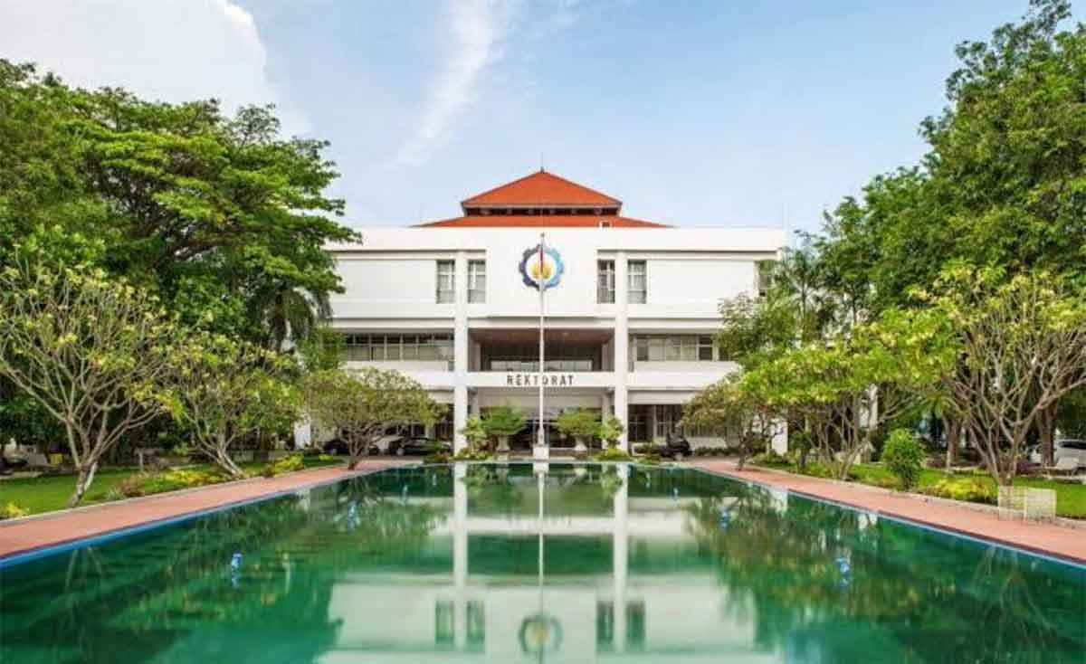 Gedung Rektorat ITS.