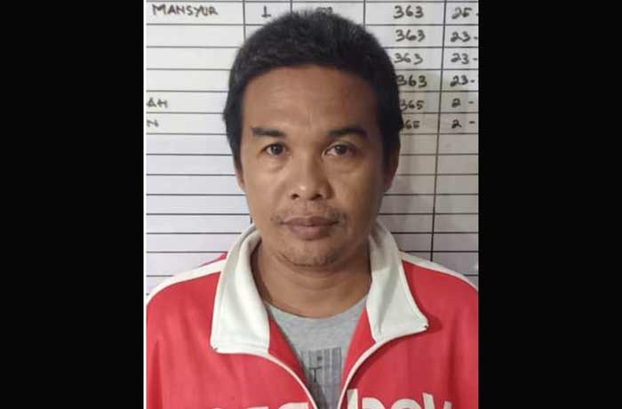 Tersangka pembawa sajam yang diringkus. ft: Habibi/BANGSAONLINE
