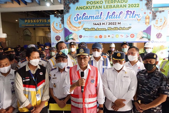 Menteri Perhubungan, Budi Karya Sumadi dalam kunjungan kerjanya (kunker) di Terminal Penumpang Pelabuhan Tanjung Emas, Semarang, Sabtu (7/5/2022) lalu. fpto: ist.
