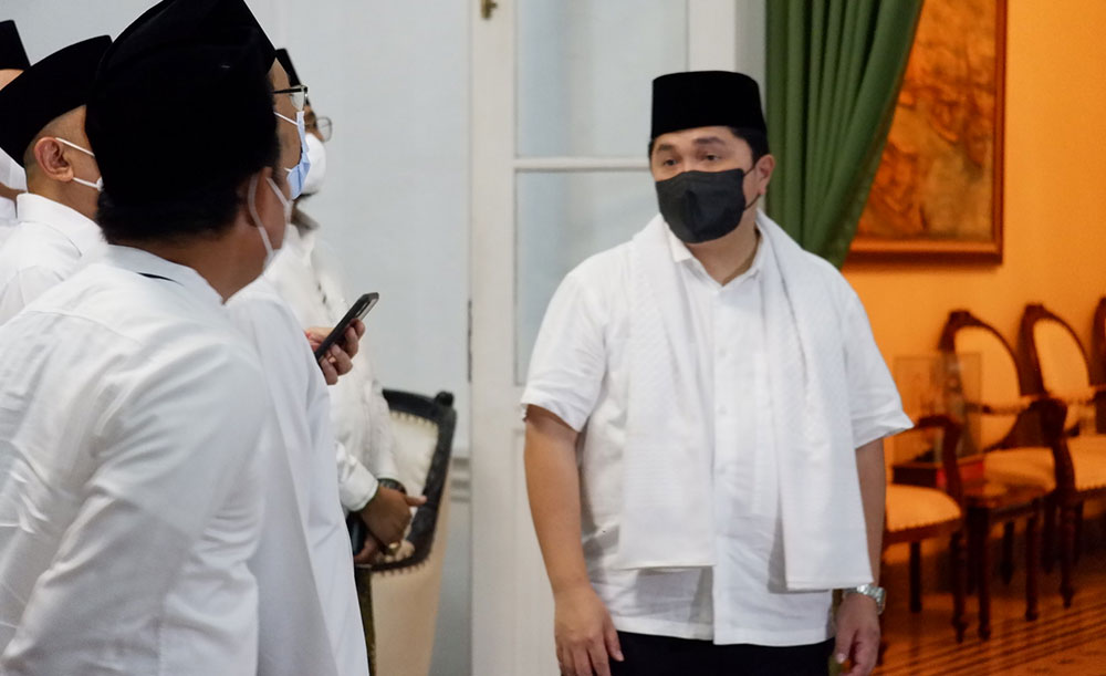 Menteri BUMN Erick Thohir saat menghadiri puncak peringatan Hari Lahir ke-99 Nahdlatul Ulama (NU) di Pondok Pesantren Syaichona Moh. Cholil Bangkalan, Kamis (17/2).
