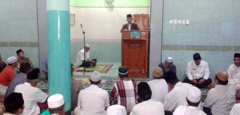 Suasana malam Lailatul Ijtima yang digelar PWNU Sulsel. foto: fajaronline