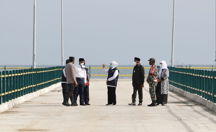 Gubernur Khofifah Tinjau Pembangunan Pelabuhan Dungkek Sumenep, Tinggal Tempat Parkir Mobil