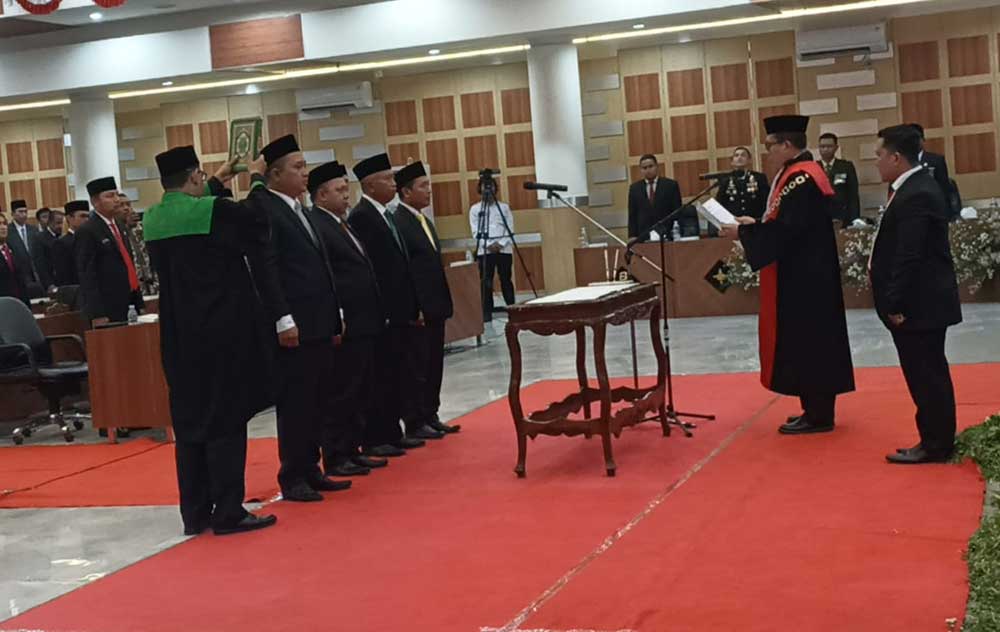 Momen rapat paripurna dalam rangka pelantikan Pimpinan DPRD Tuban periode 2024-2029.