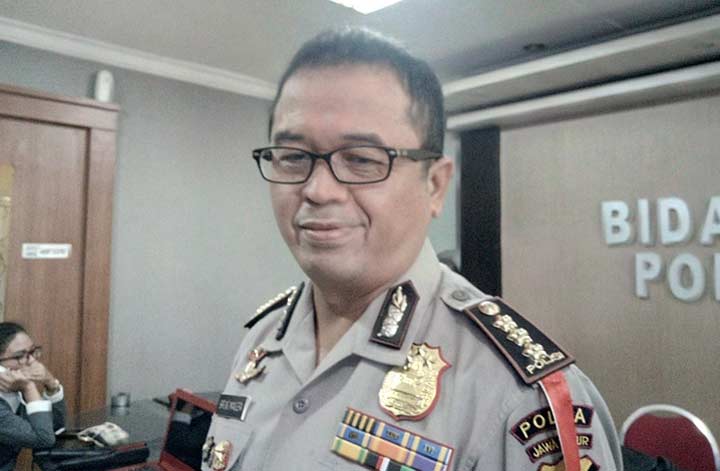 Kabid Humas Polda Jatim Kombespol Barung Mangera.