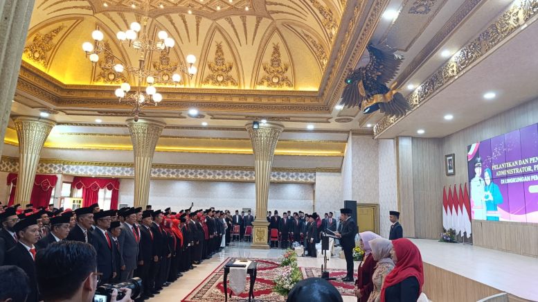 352 Pejabat Eselon III dan IV Dirotasi, Bupati Jember Tegaskan Agar Utamakan Kinerja Profesional