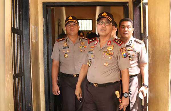 Kapolres Malang saat mendampingi Kapolda Jawa Timur sidak ke rutan Polres Malang.