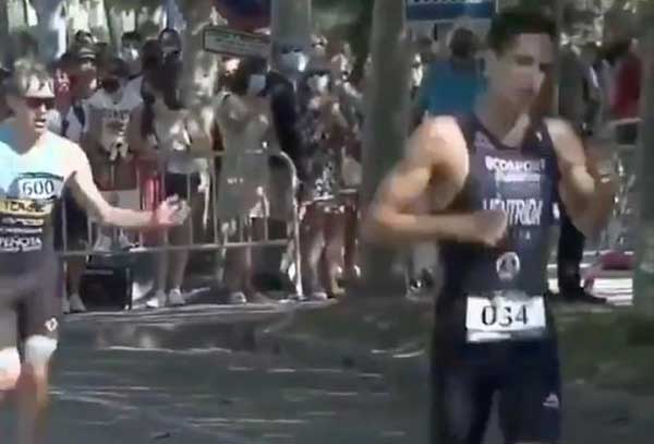 Mengalah dan Tidak Naik Podium, Momen Terbaik dalam Sejarah Triathlon