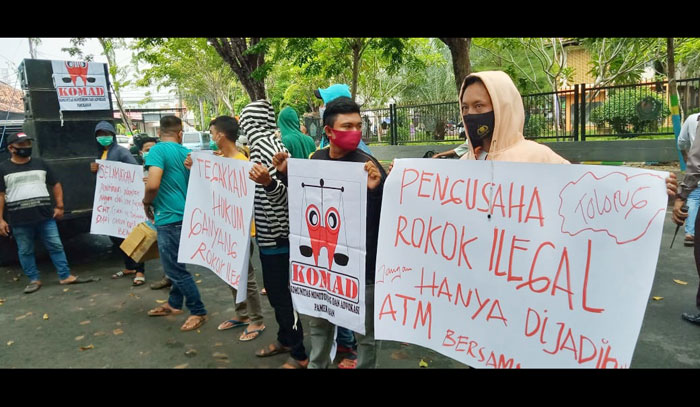 Diduga Ada Mafia, Bea Cukai Madura Didemo Komad, Puluhan Wartawan Dilarang Masuk