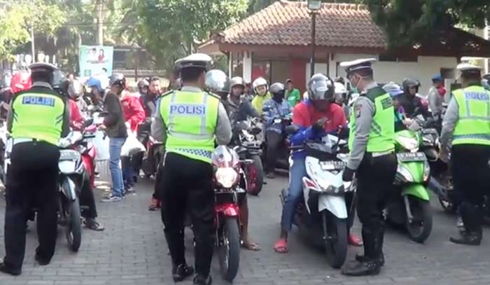 Polres Malang Kota telah melakukan penindakan sebanyak 3.000 pelanggaran berbagai jenis kendaraan.