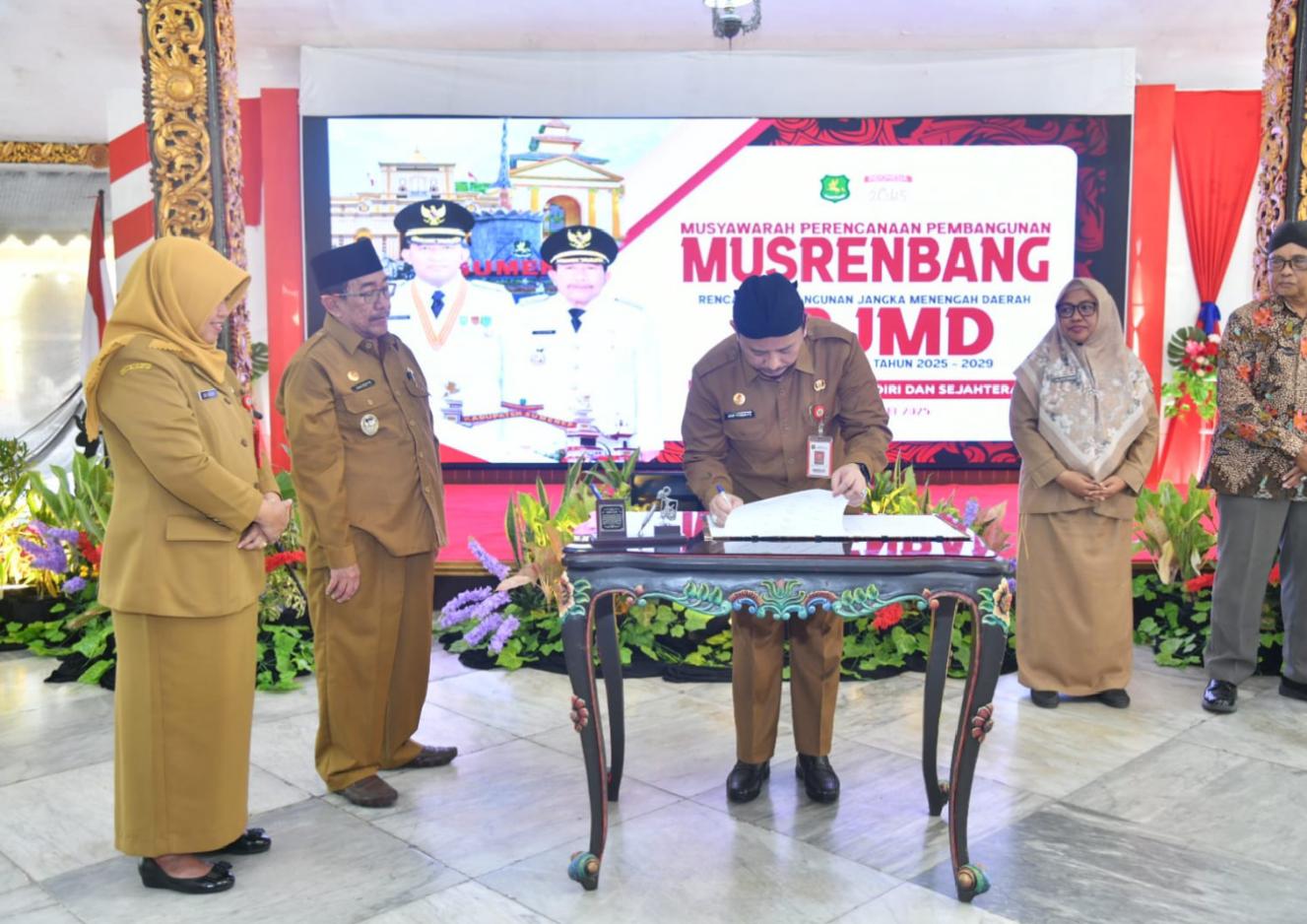 Kegiatan Musrenbang RPJMD yang digelar di Pendopo Agung Keraton Sumenep