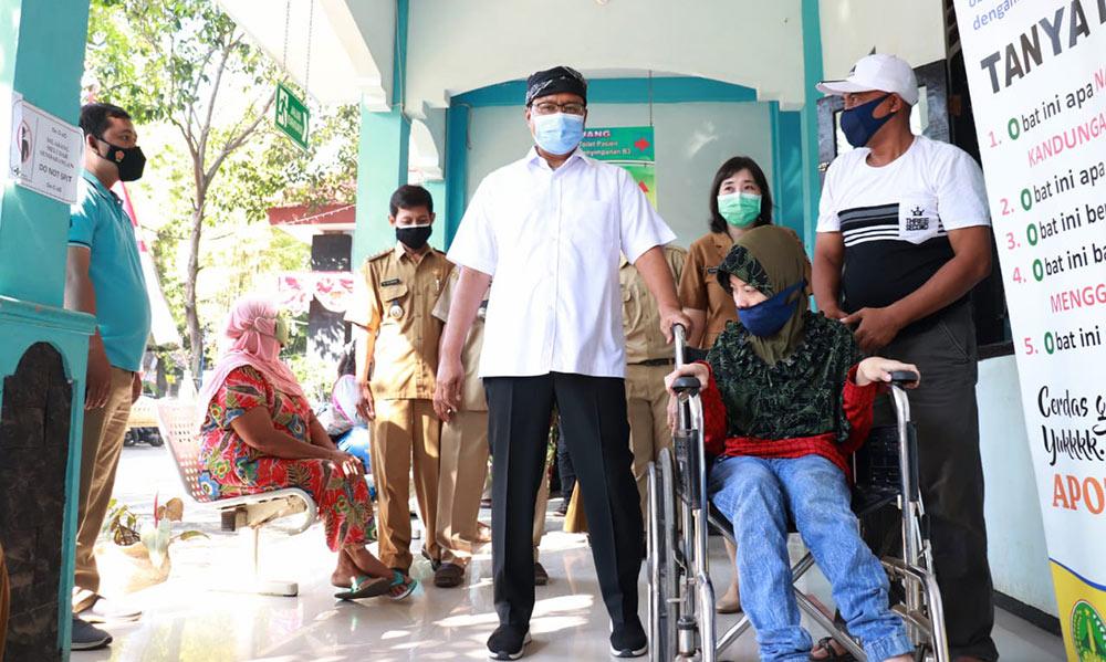 Wali Kota Pasuruan Gus Ipul menargetkan vaksinasi bagi disabilitas selesai dalam waktu satu minggu ke depan.