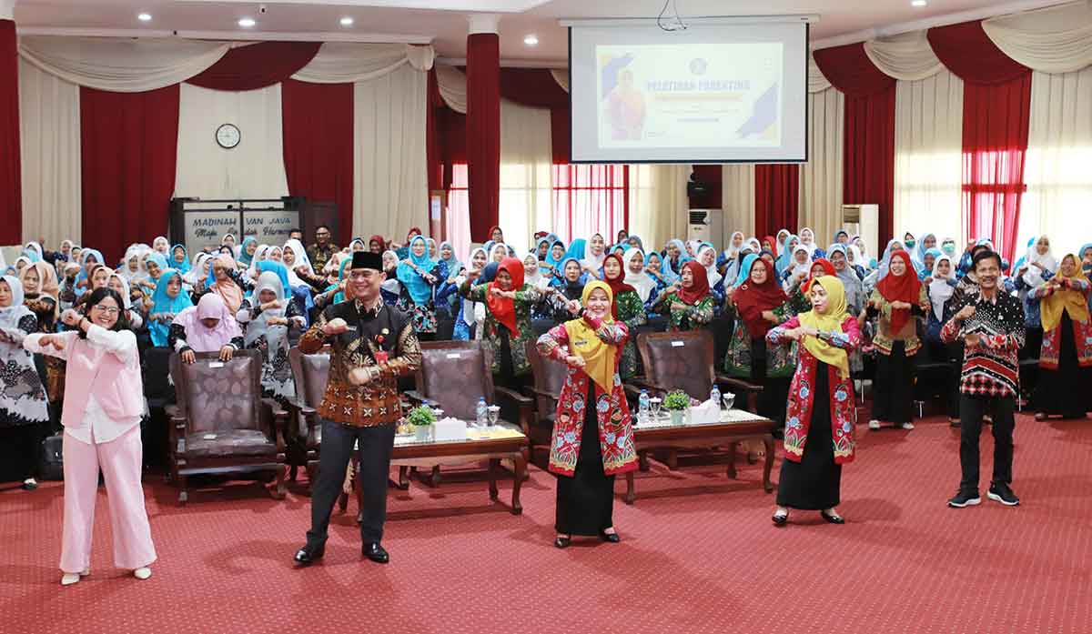 Pelatihan Parenting bagi PTK PAUD se-Kota Pasuruan.