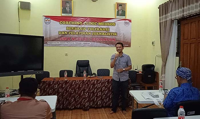 Suasana Coaching Clinic yang digelar SMAN 1 Gedangan.
