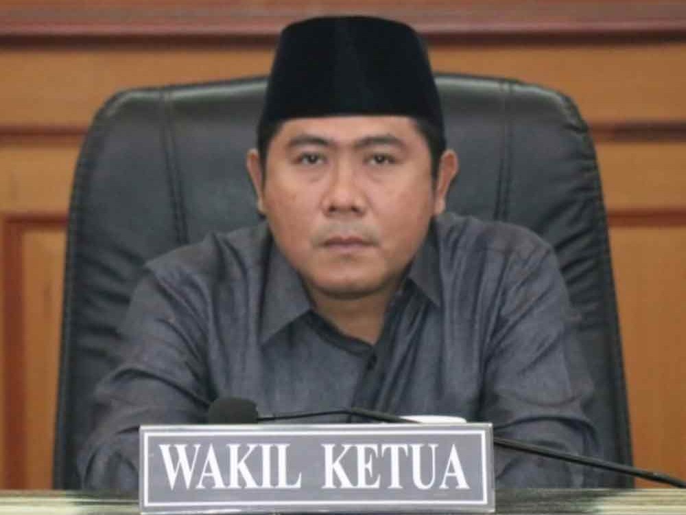 Waka DPRD Gresik, Lutfi Dhawam.