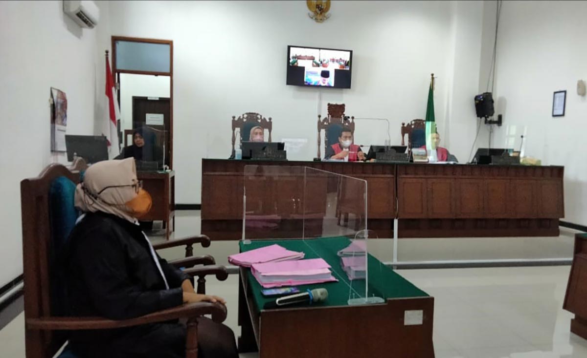 Sidang kasus pencabulan dengan terdakwa IM di PN Kota Kediri dengan agenda pembacaan tuntutan. Foto: Ist.