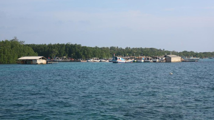 Update Kondisi Wisatawan di Karimunjawa Masih Terjebak Cuaca Ekstrim, Stok Bahan Bakar Habis. Foto: Ist